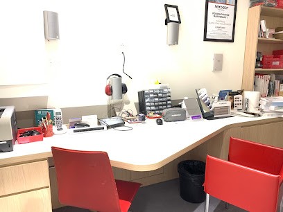 Alain Afflelou, Audioprothésiste à Marzy